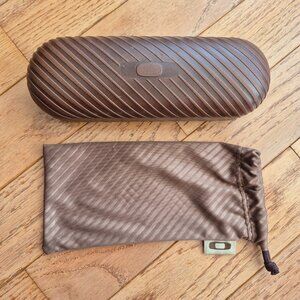 Oakley Sunglasses Case with Microfiber Sunglasses Storage Pouch Bag